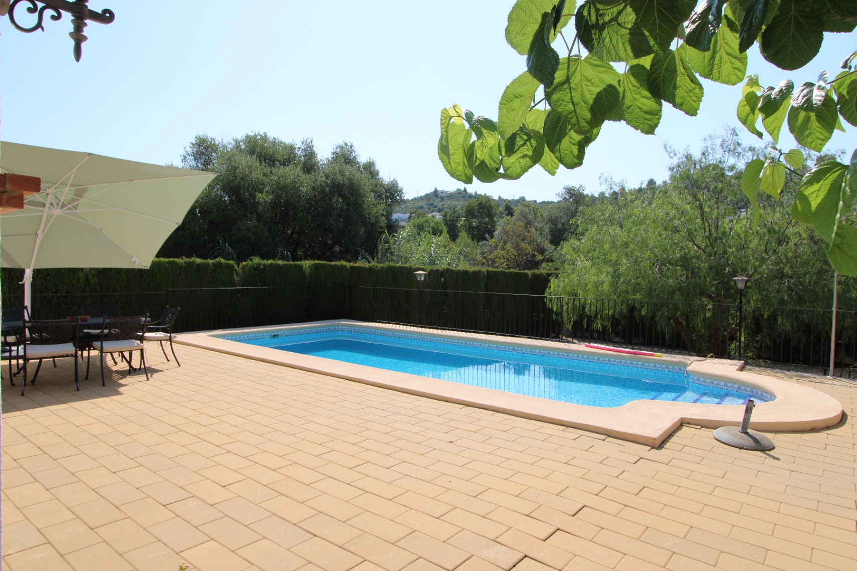 001899PGI - Chalet for sale in Orba located on a flat plot.