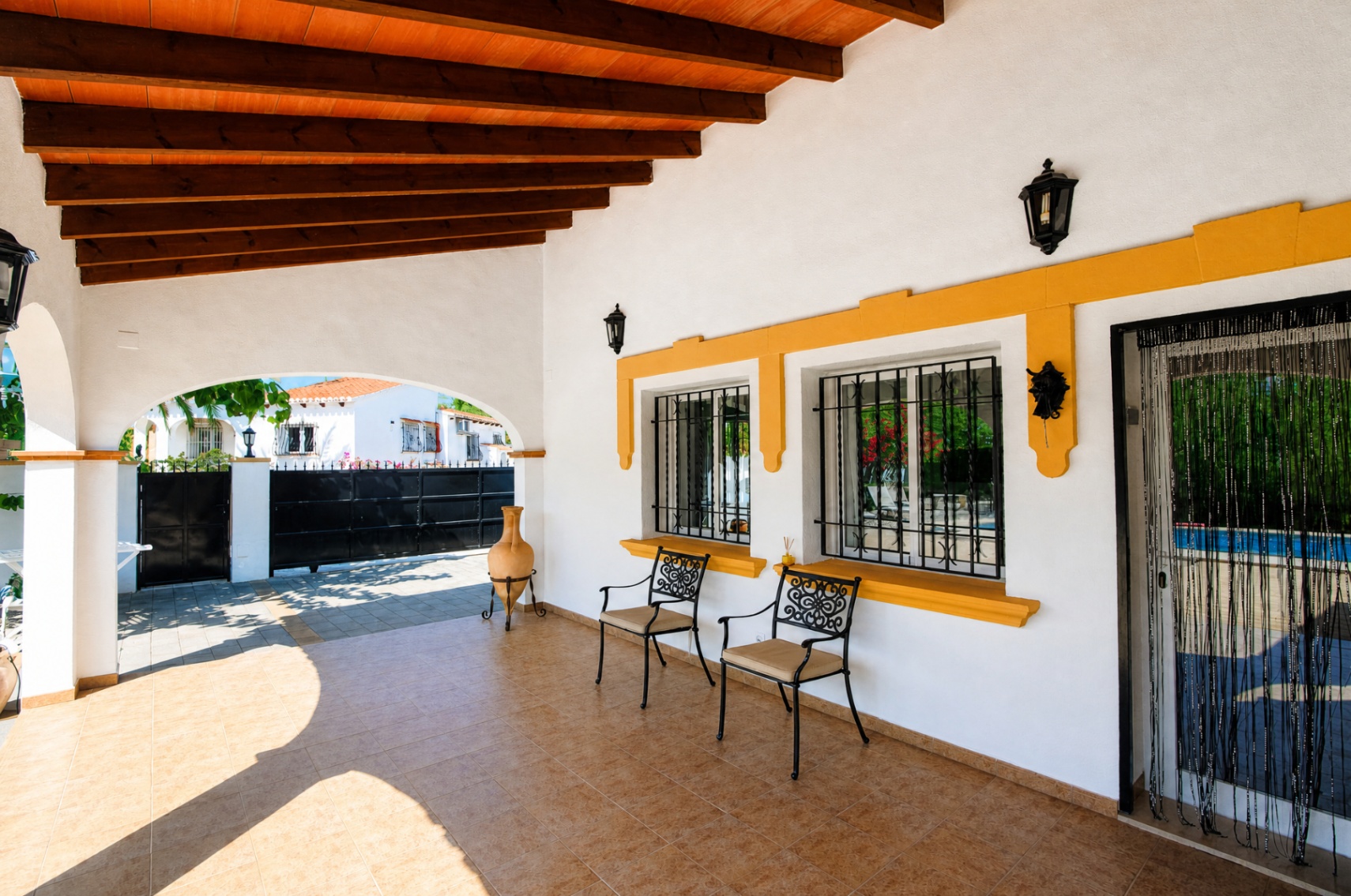 001899PGI - Chalet for sale in Orba located on a flat plot.