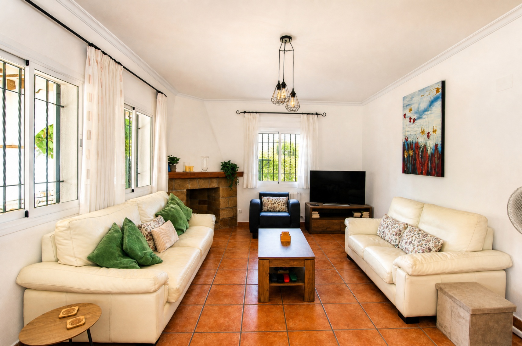 001899PGI - Chalet for sale in Orba located on a flat plot.