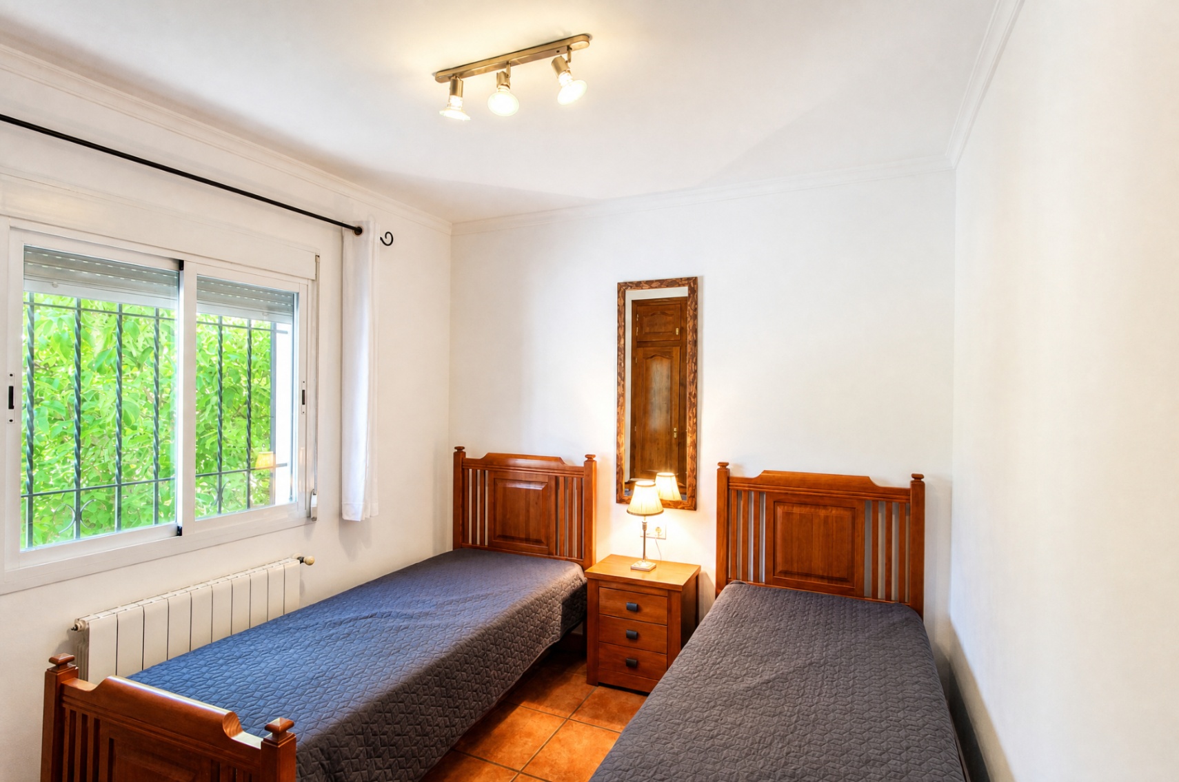 001899PGI - Chalet for sale in Orba located on a flat plot.