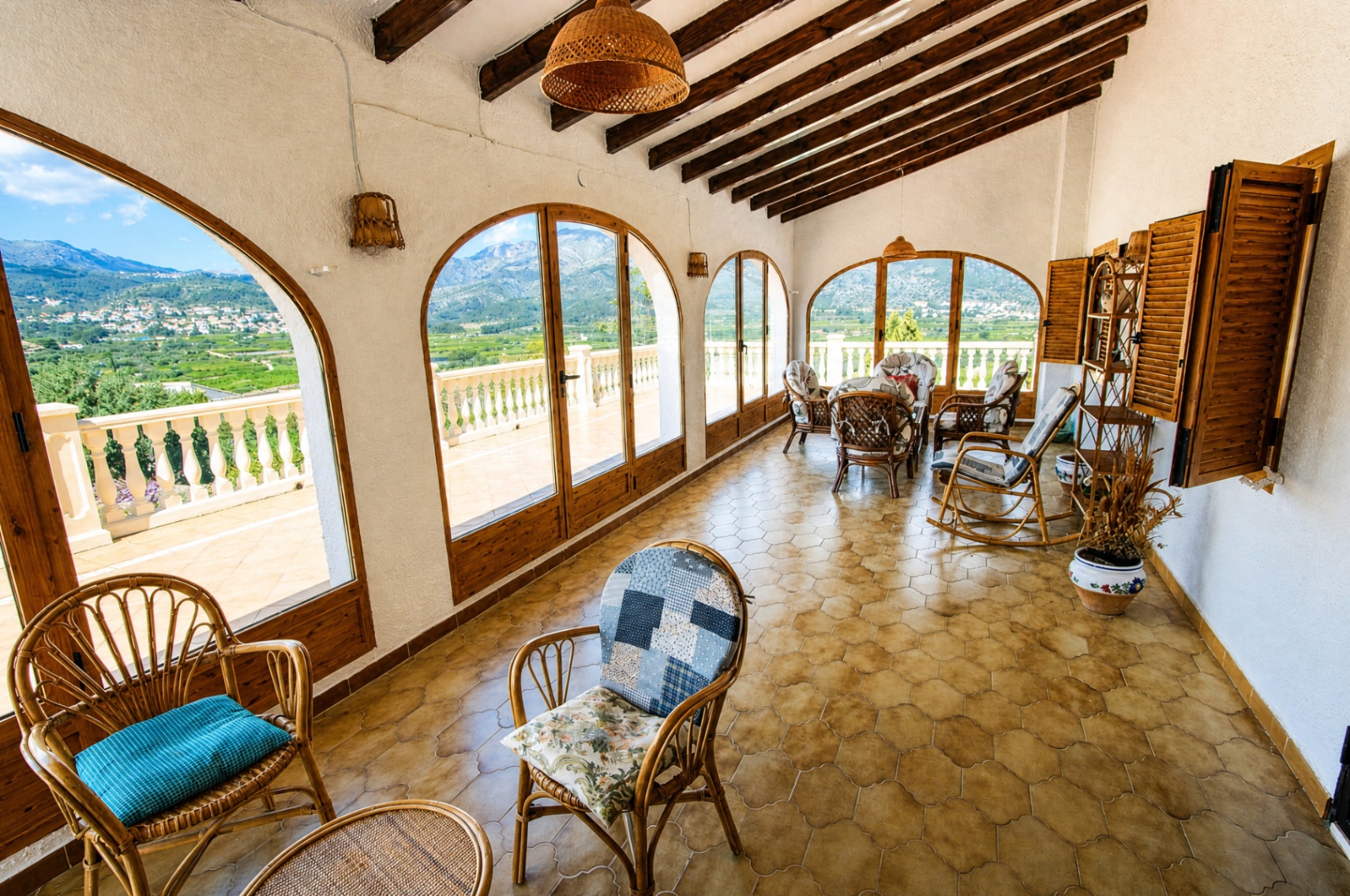 00426 - Chalet à vendre avec deux logements indépendants