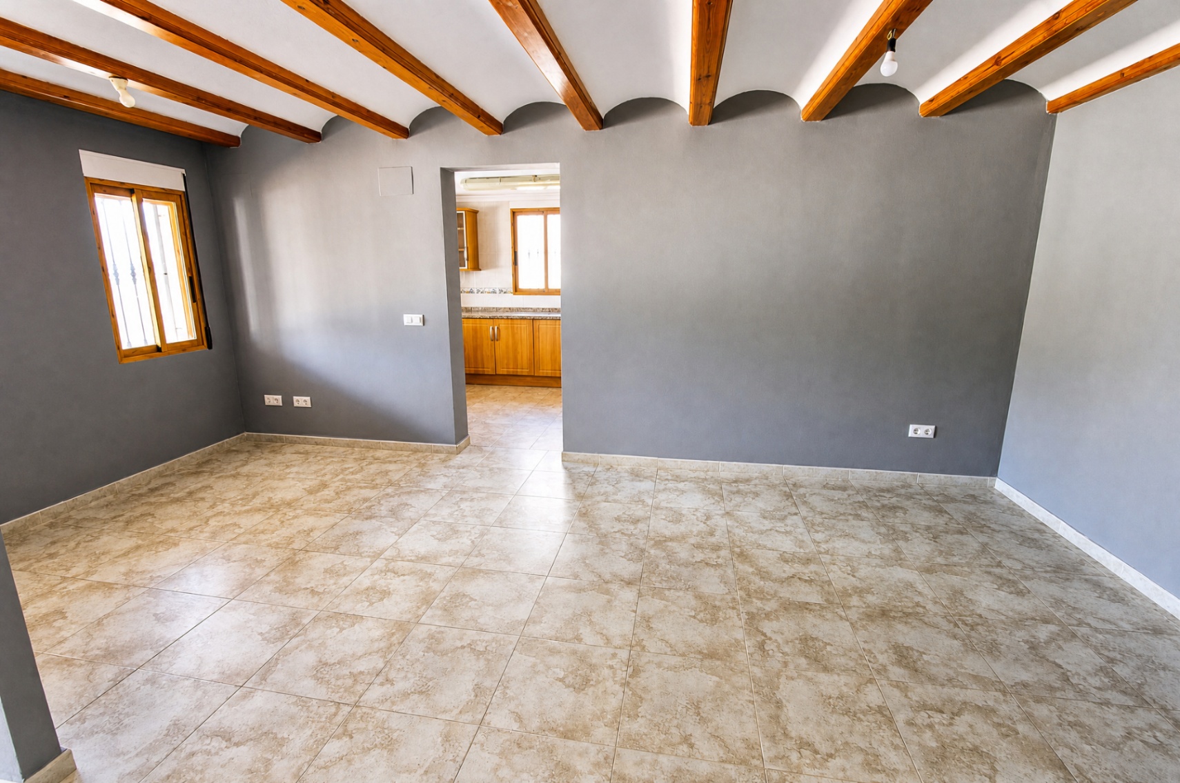 00426 - Chalet à vendre avec deux logements indépendants