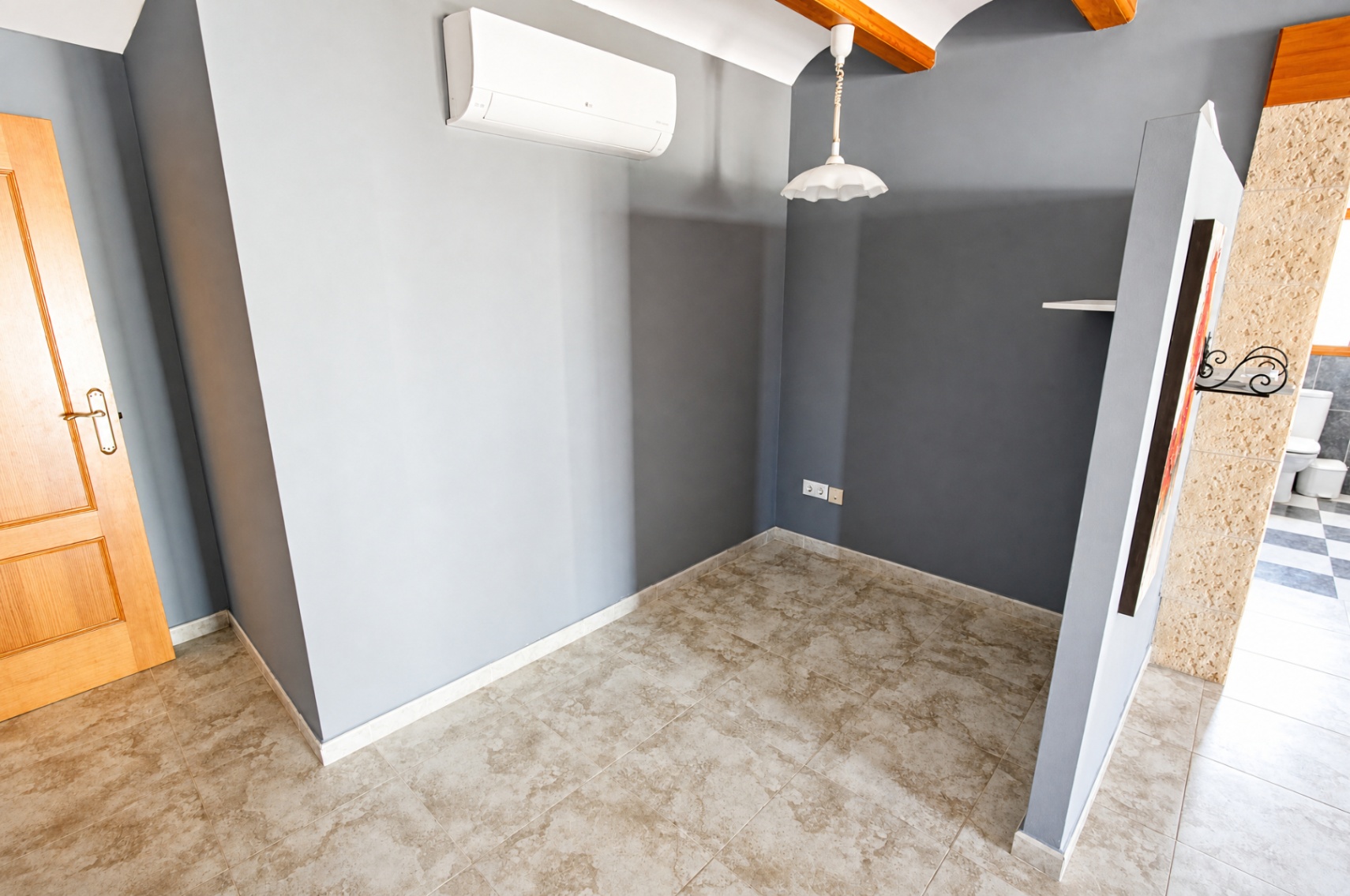 00426 - Chalet à vendre avec deux logements indépendants