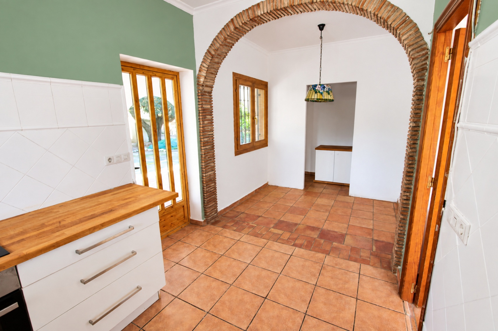 Villa / Finca mit Pool zu verkaufen in Orba