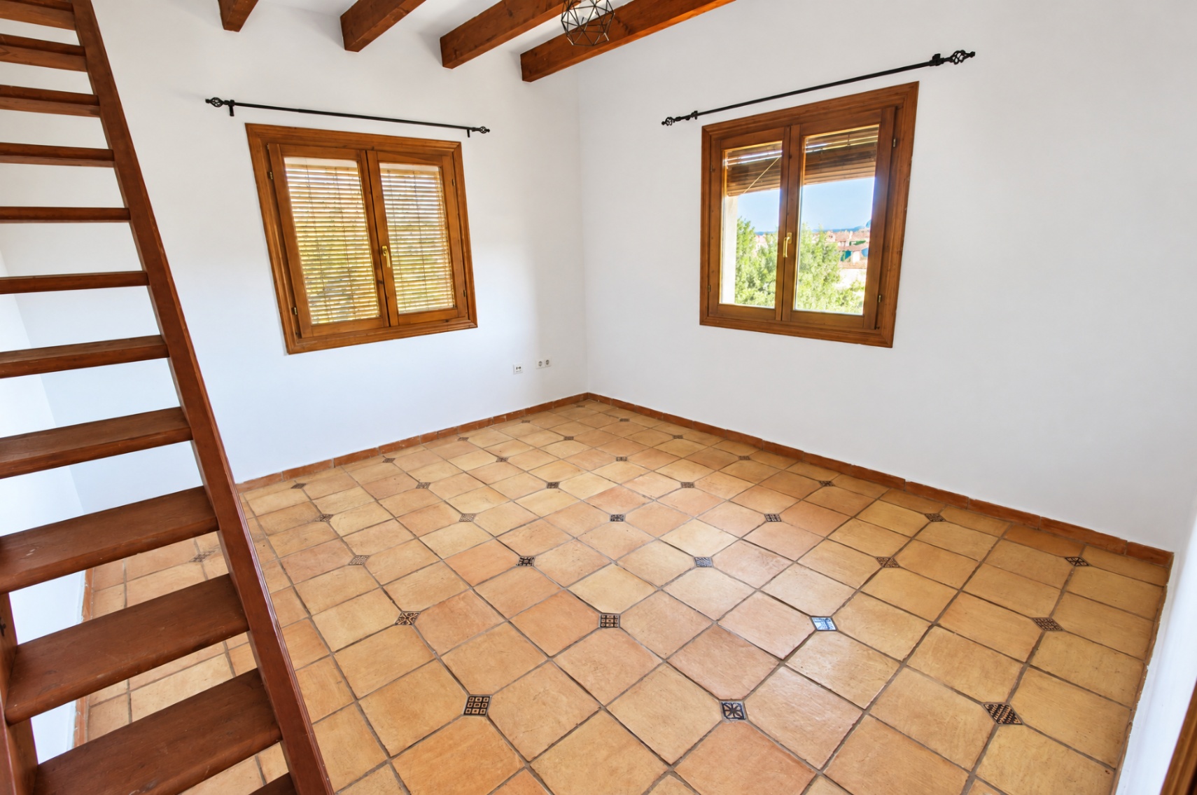 Villa / Finca mit Pool zu verkaufen in Orba