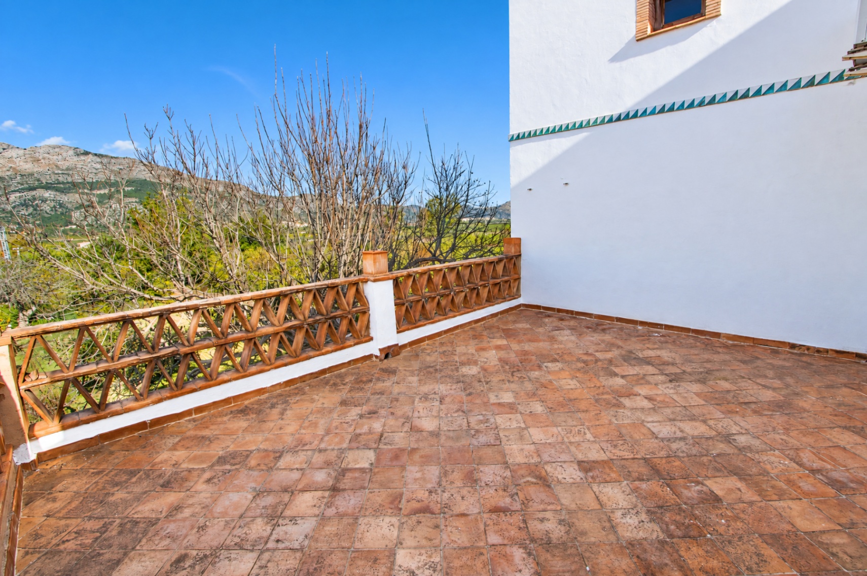 Villa / Finca mit Pool zu verkaufen in Orba