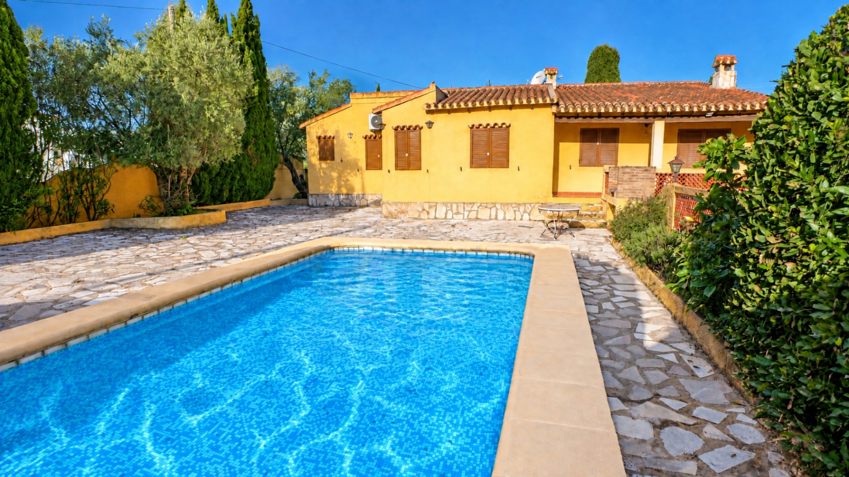 Villa à vendre à Orba située sur un terrain plat