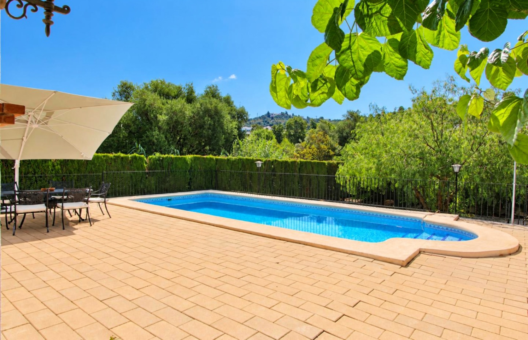 001899PGI - Chalet a la venta en Orba situado en una parcela llana