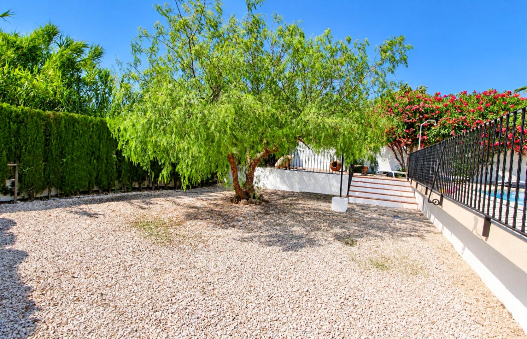 001899PGI - Chalet a la venta en Orba situado en una parcela llana