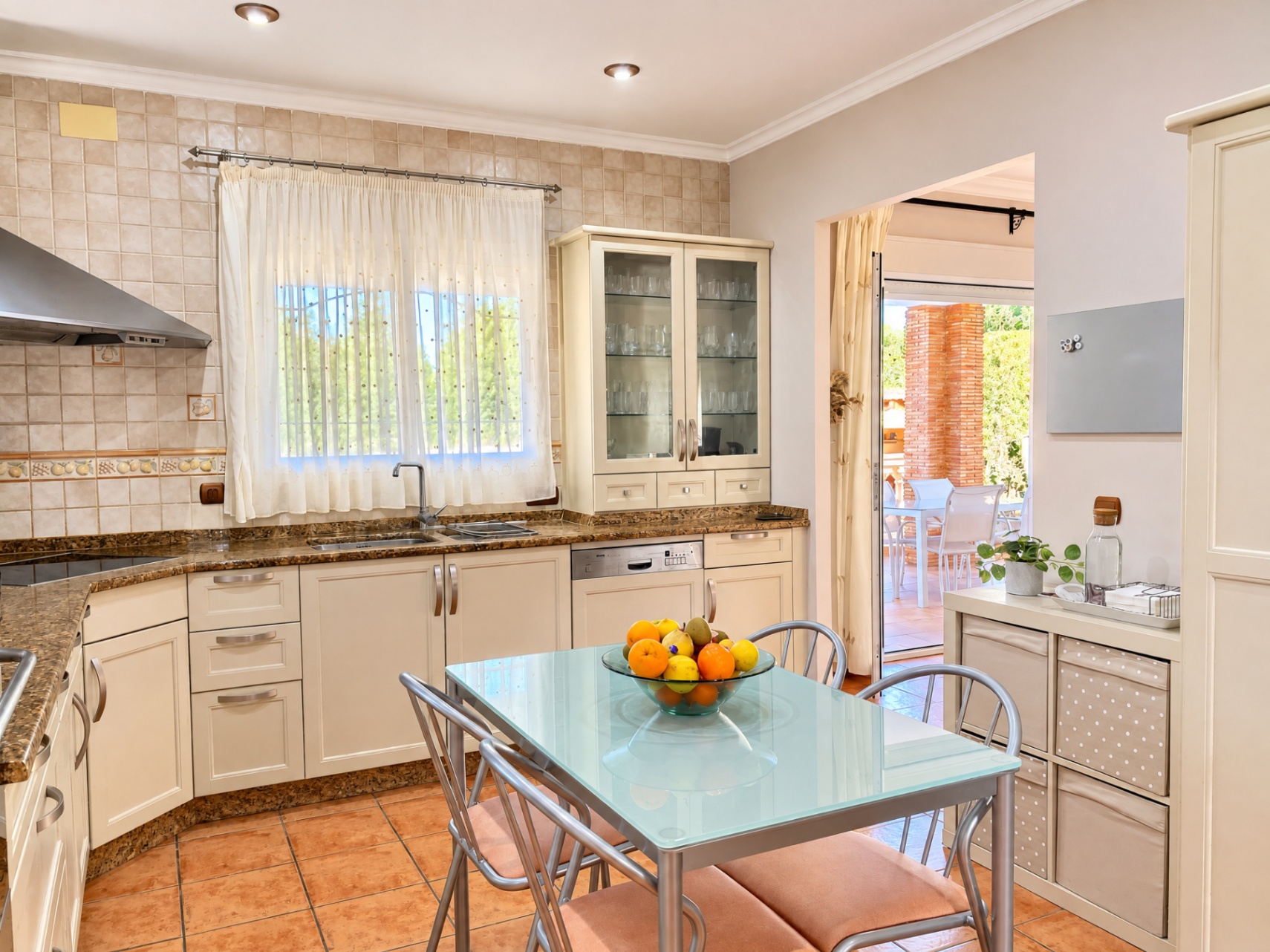 001904PGI - Exklusive Luxusvilla in Orba mit Pool, großzügigen Räumen und einem außergewöhnlichen Potenzial.