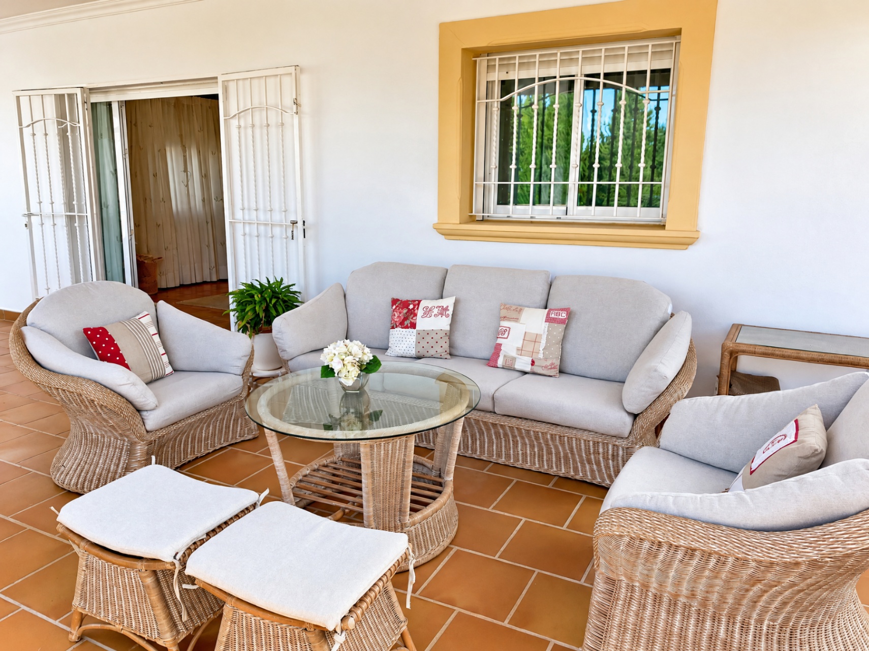 001904PGI - Exklusive Luxusvilla in Orba mit Pool, großzügigen Räumen und einem außergewöhnlichen Potenzial.
