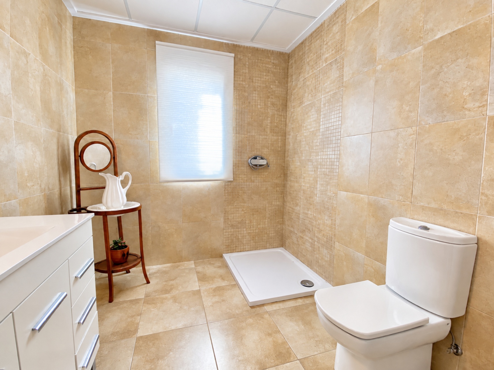 001904PGI - Exklusive Luxusvilla in Orba mit Pool, großzügigen Räumen und einem außergewöhnlichen Potenzial.