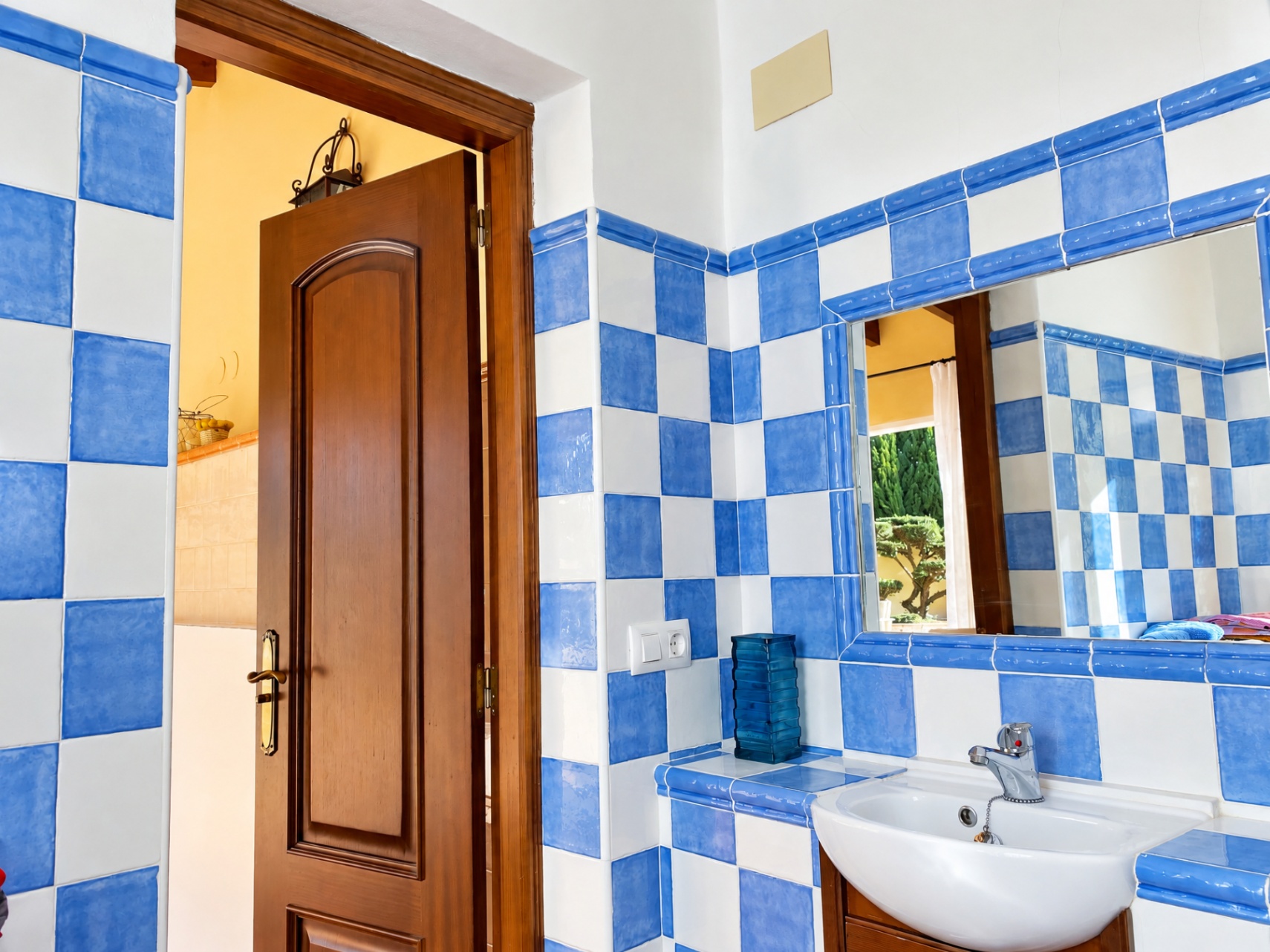 001904PGI - Exklusive Luxusvilla in Orba mit Pool, großzügigen Räumen und einem außergewöhnlichen Potenzial.