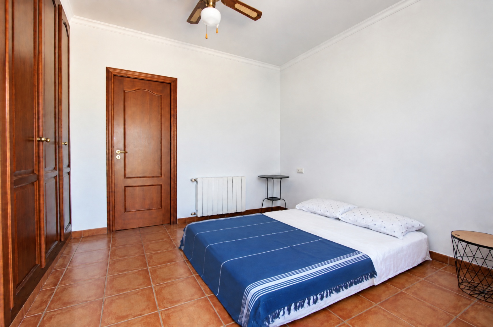 Spectacular 5-bedroom villa with stunning panoramic views of the Orba Valley.
