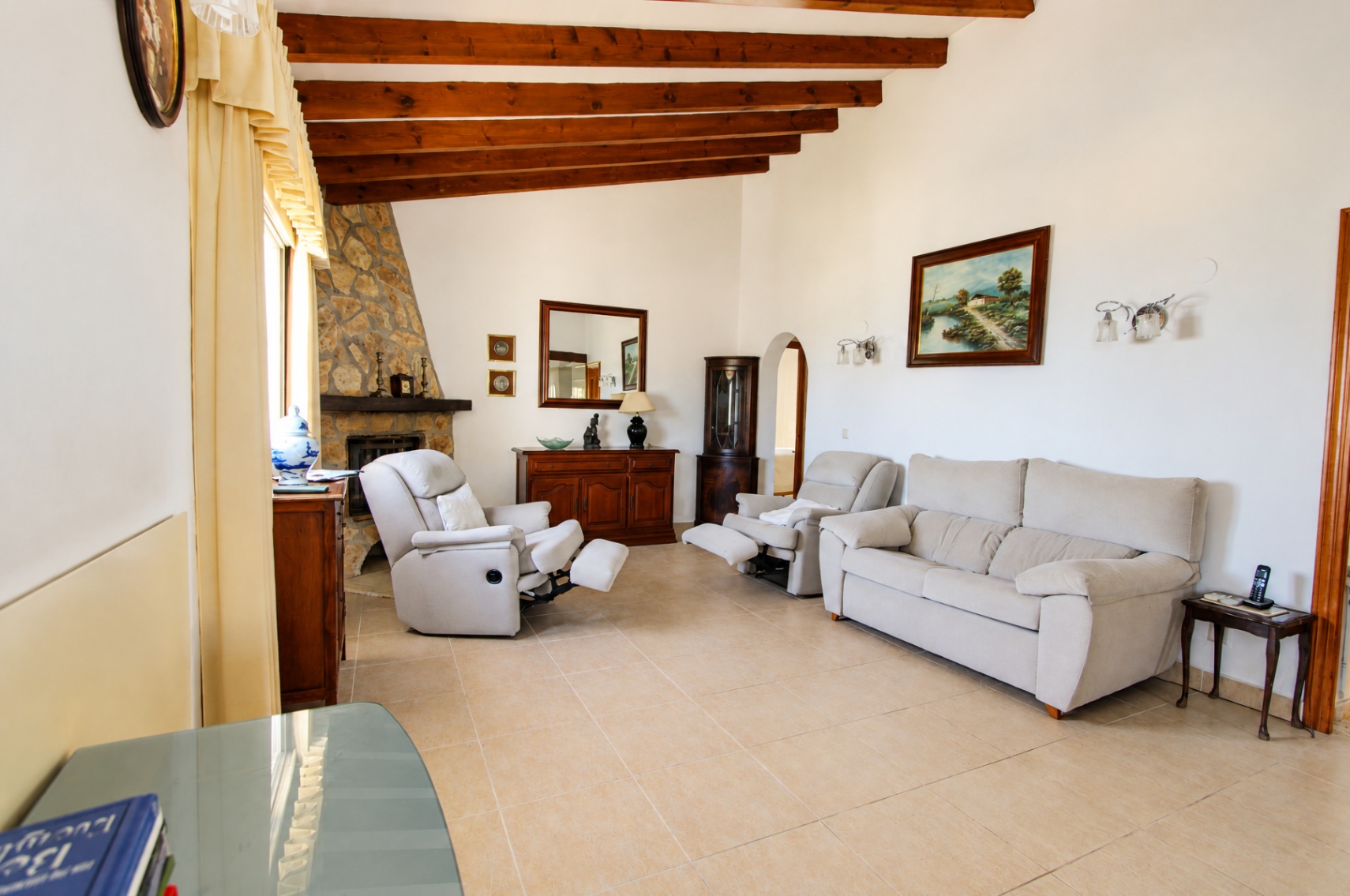 Chalet a la venta con vistas panorámicas al valle y al mar en Orba