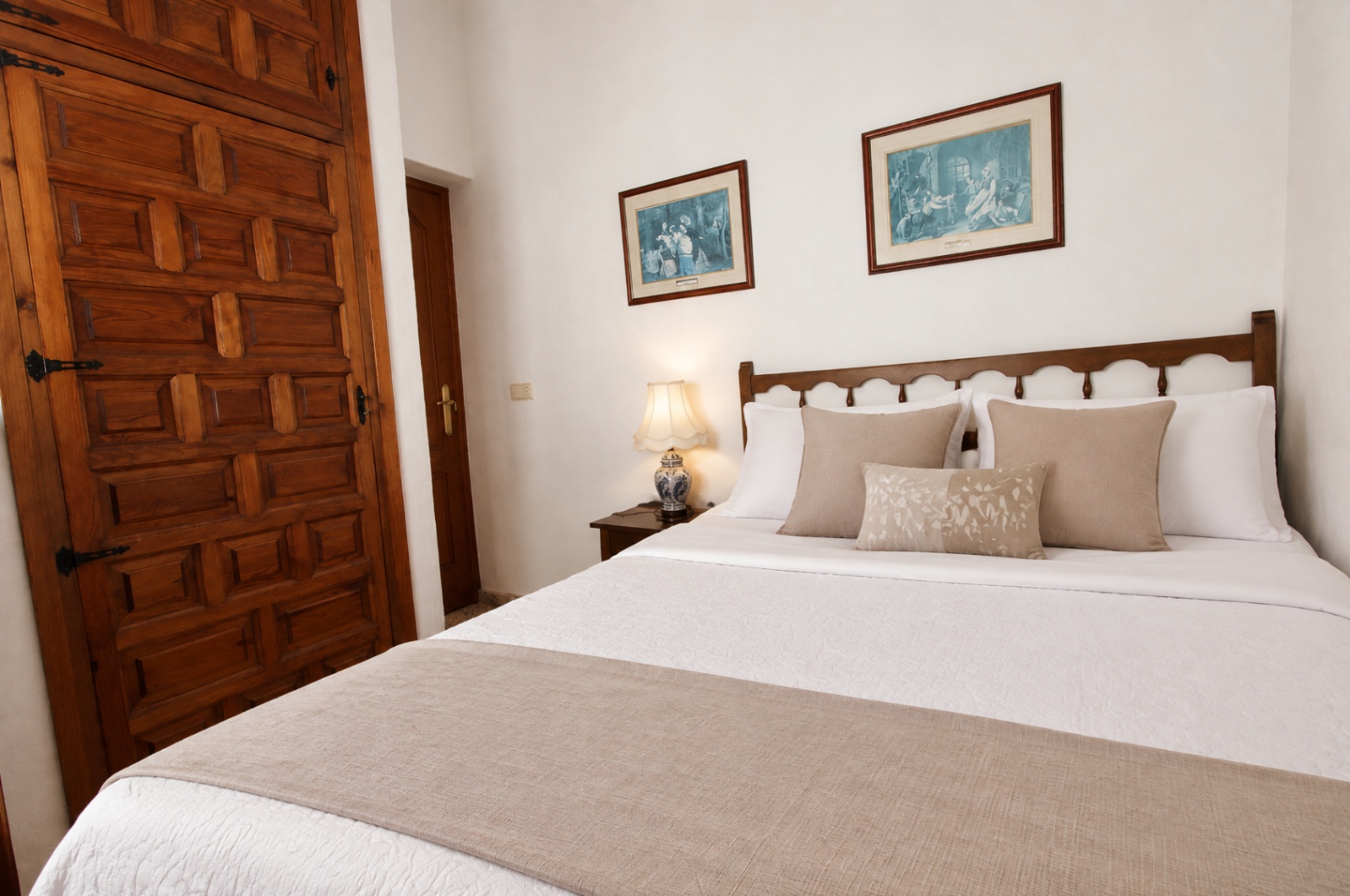 Chalet a la venta con vistas panorámicas al valle y al mar en Orba