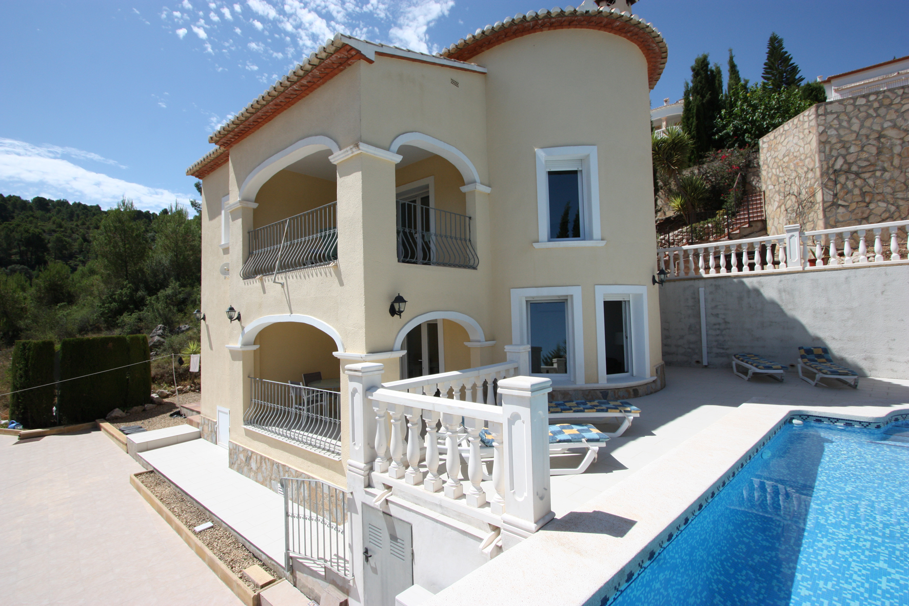 Villa with sea views for sale in Orba